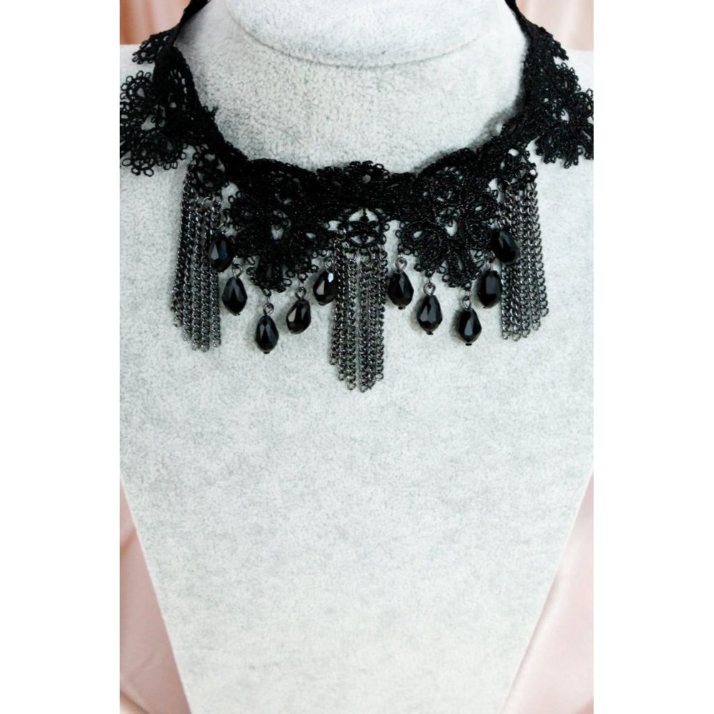 Beaded Chained Lace Choker